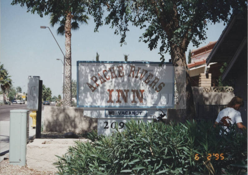 Apache Rivers Inn - 2090 East Apache Boulevard - Tempe, Arizona