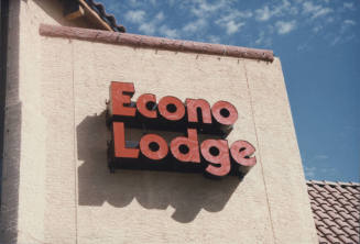 Econo Lodge - 2101 East Apache Boulevard - Tempe, Arizona