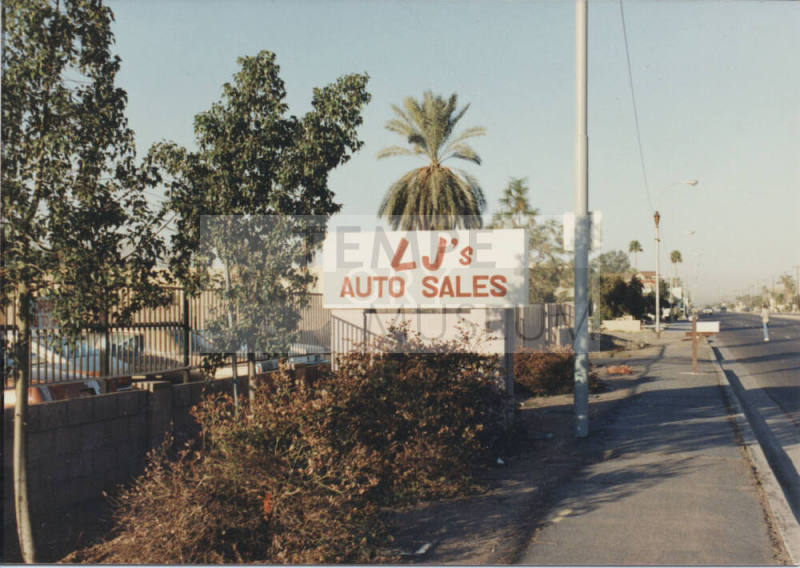 LJ's Auto Sales - 2165 East Apache Boulevard - Tempe, Arizona