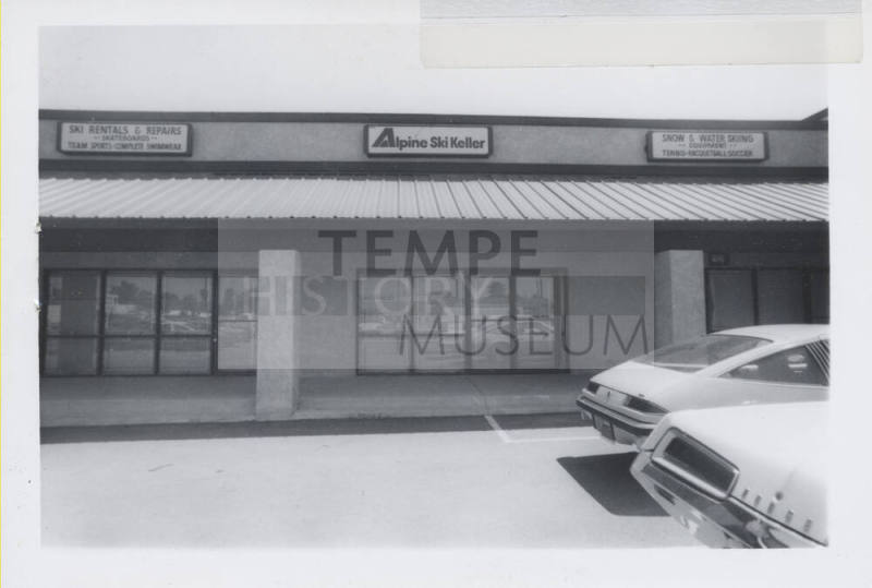 Shopping Area - 1533 East Apache Boulevard, Tempe, Arizona