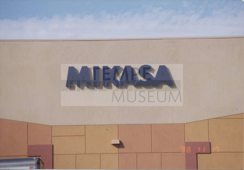 Mikasa - 5000 South Arizona Mills Circle - Tempe, Arizona
