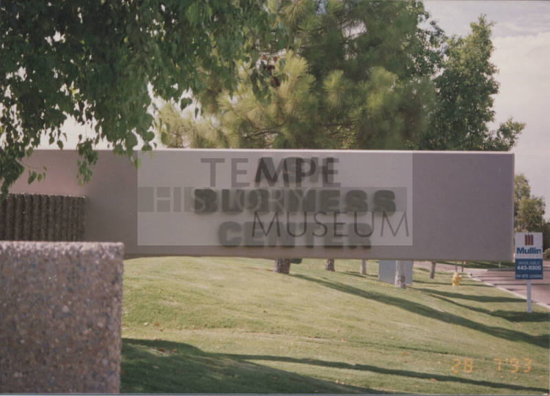 Ash Business Center - 5006 South Ash Avenue - Tempe, Arizona