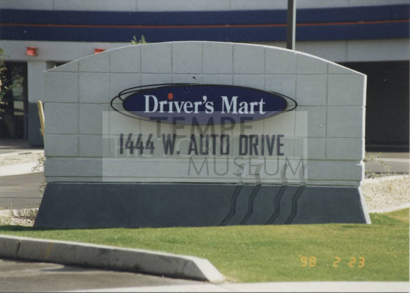 Driver's Mart - 1440 West Auto Drive - Tempe, Arizona