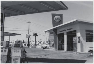 Pete's Shell Gasoline Station - 1734 East Apache Boulevard, Tempe, Arizona