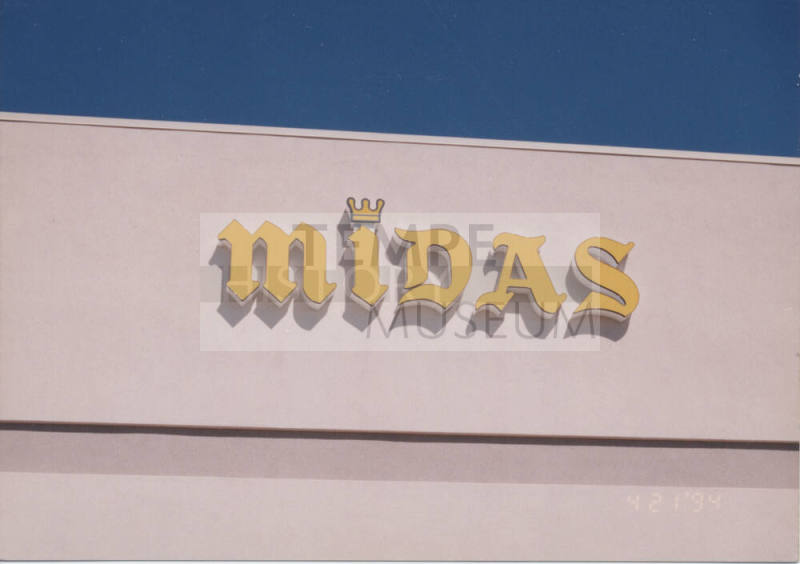 Midas Auto Service Experts - 7710 South Autoplex Loop - Tempe, Arizona