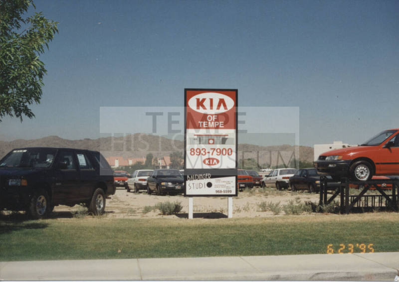 KIA of Tempe - 7900 South Autoplex Loop - Tempe, Arizona