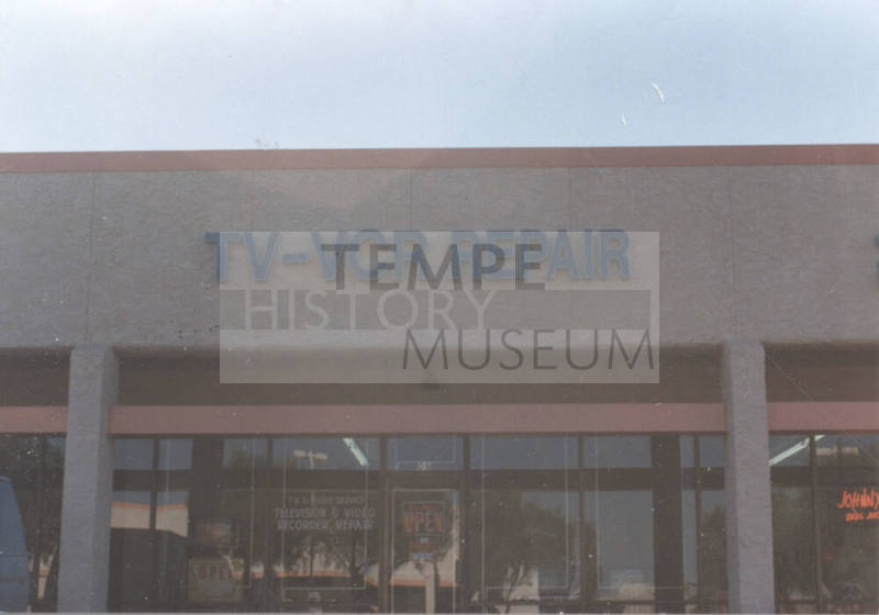 (TV-VCR Repair) - 9 West Baseline Road, #09 - Tempe, Arizona