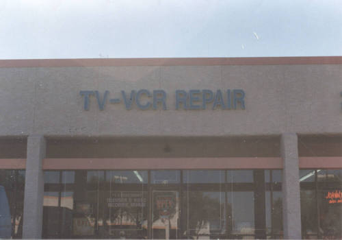 (TV-VCR Repair) - 9 West Baseline Road, #09 - Tempe, Arizona