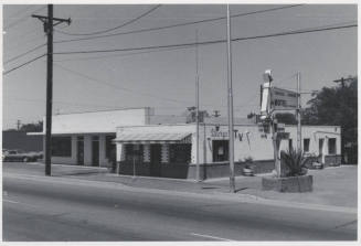 Tropical Garden Motel - 1610 East Apache Boulevard, Tempe, Arizona