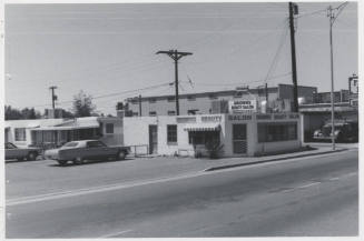 Brown's Beauty Salon - 1703 East Apache Boulevard, Tempe, Arizona