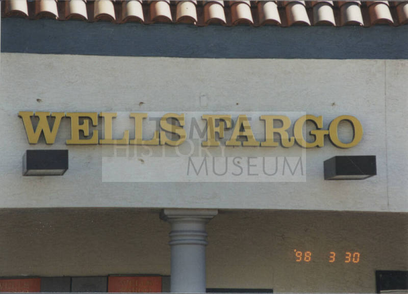 Wells Fargo Bank - 825 West Baseline Road - Tempe, Arizona