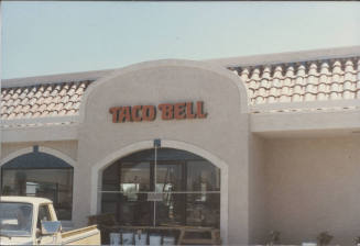 Taco Bell - 825 West Baseline Road - Tempe, Arizona