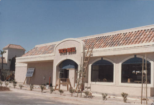 Taco Bell - 825 West Baseline Road - Tempe, Arizona