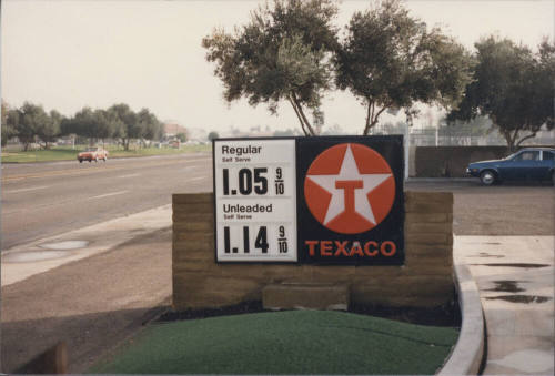 Texaco Star Mart - 915 East Baseline Road - Tempe, Arizona