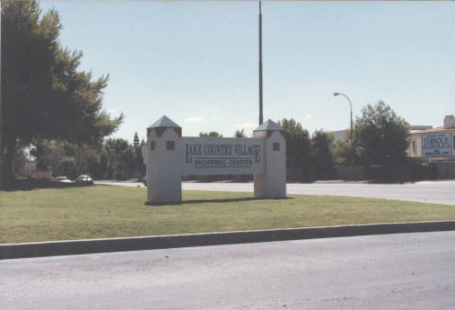 Lake Country Village Shopping Center, 1000 East Baseline Road, Tempe, Arizona