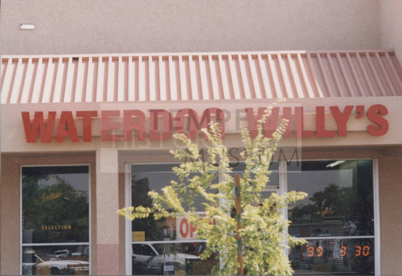 WaterDog Willy's, 1805 E. Baseline Road, Tempe, Arizona