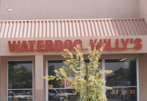 WaterDog Willy's, 1805 E. Baseline Road, Tempe, Arizona