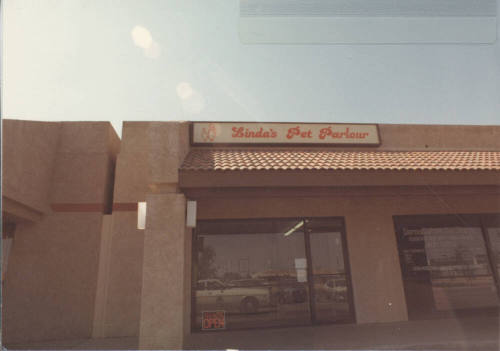 Linda's Pet Parlour - 1845 East Baseline Road - Tempe, Arizona