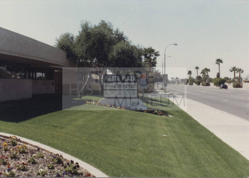 Fiesta Plaza Office Building - 2111 East Baseline Road - Tempe, Arizona