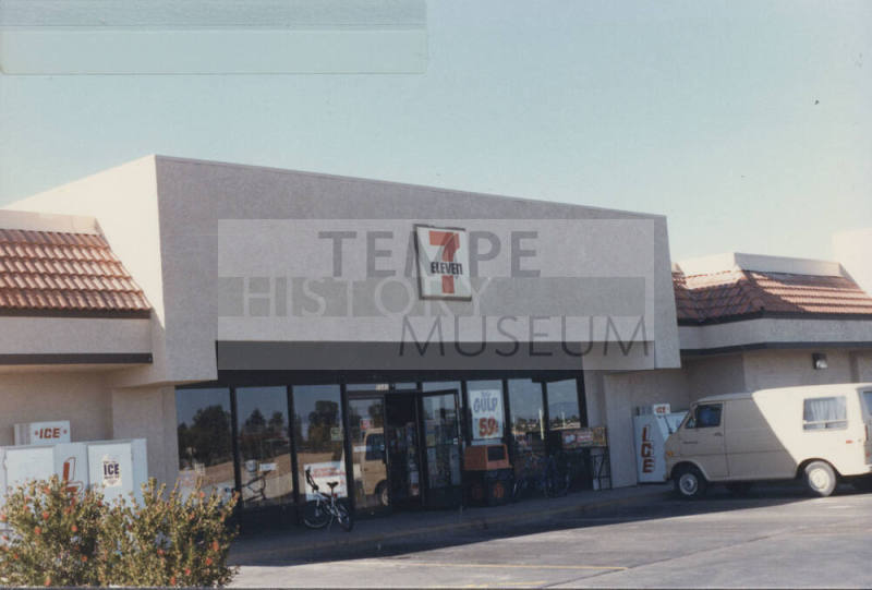 Seven Eleven Convenience Mart - 2200 East Baseline Road - Tempe, Arizona