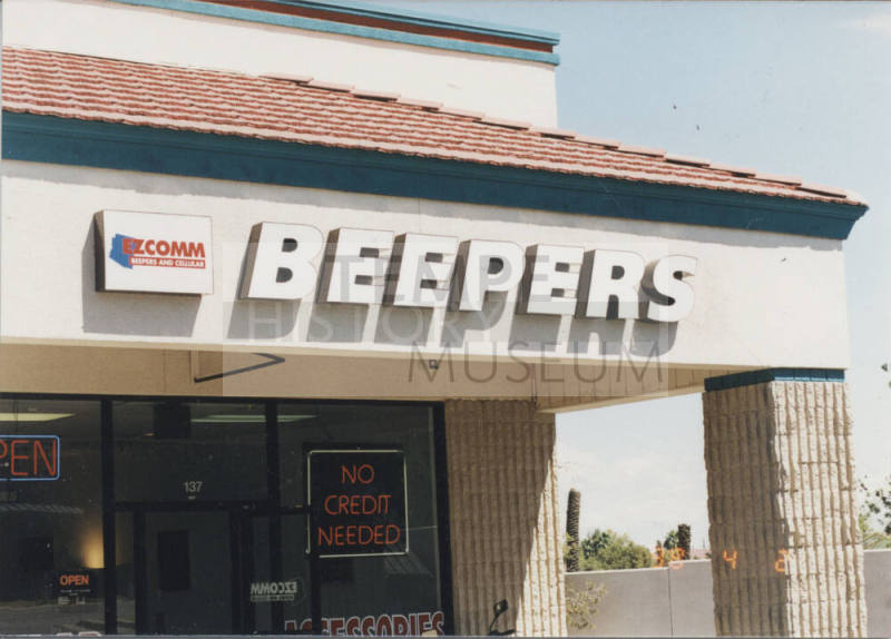 EZ Comm Beepers and Cellular, 2700 W. Baseline Road, Tempe, Arizona