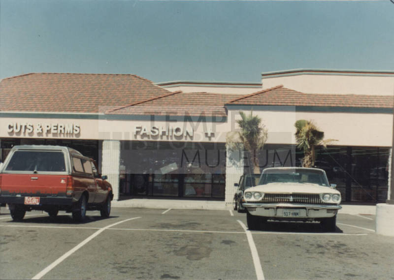 Fashion Plus, 2700 W. Baseline Road, Tempe, Arizona