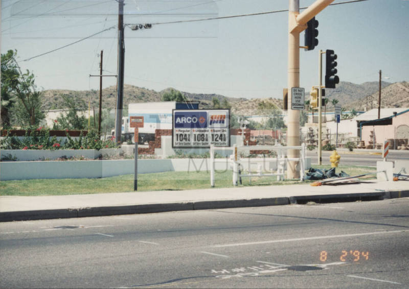 Arco Gasoline Station - 2785 West Baseline Road, Tempe, Arizona