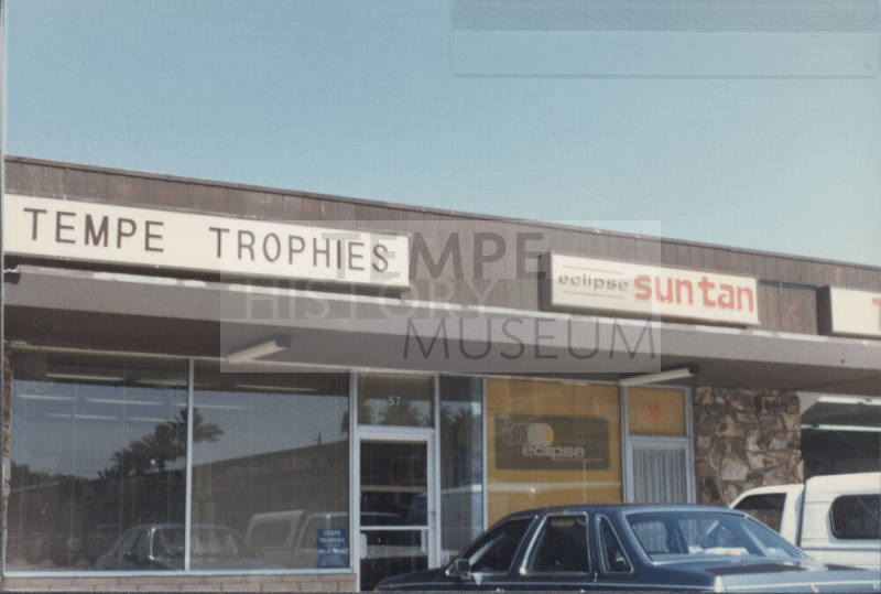 Eclipse Sun Tan, 55 E. Broadway Road, Tempe, Arizona