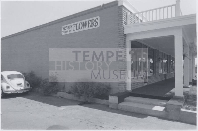 Brady's House of Flowers - 1868 East Apache Boulevard, Tempe, Arizona