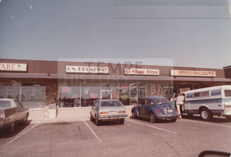 Knapp Shoes, 55 E. Broadway Road, Tempe, Arizona