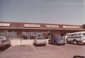 Knapp Shoes, 55 E. Broadway Road, Tempe, Arizona