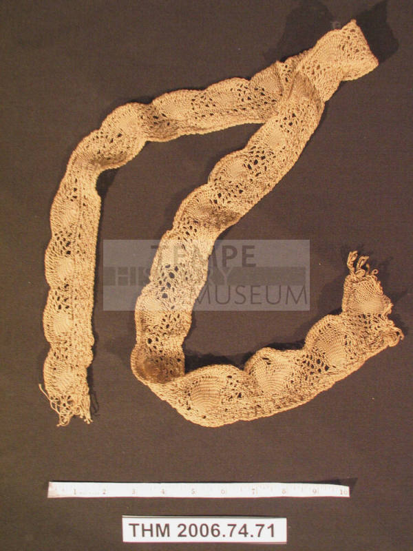 Lace fragment