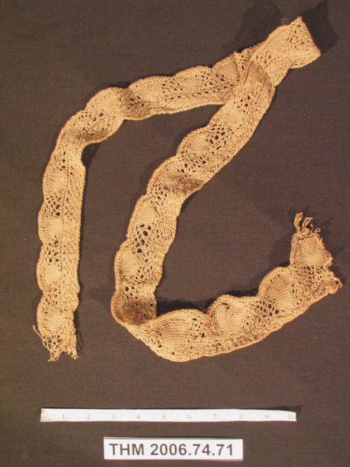 Lace fragment