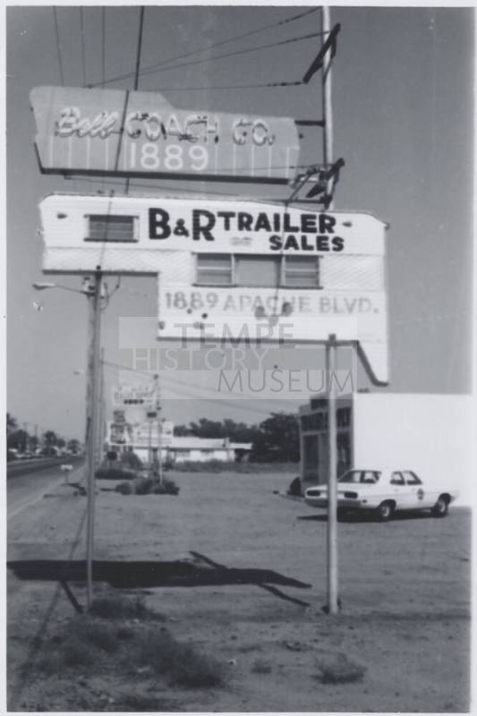 B and R Trailer Sales - 1889 East Apache Boulevard, Tempe, Arizona
