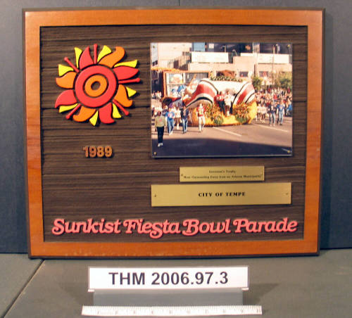 Sunkist Fiesta Bowl Parade Award