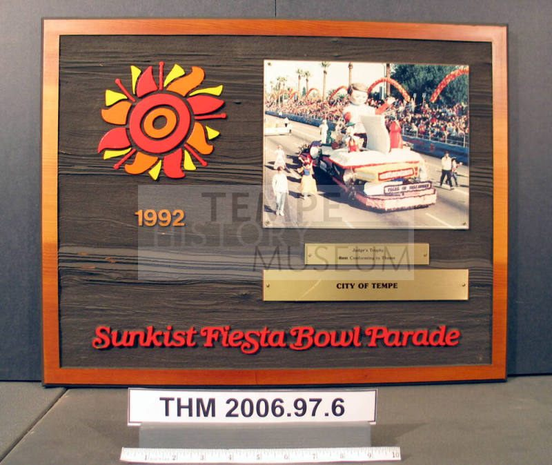 Sunkist Fiesta Bowl Parade Award