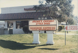 Archie's Chicago Style Dogs Restaurant - 524 West Broadway Road - Tempe, Arizona