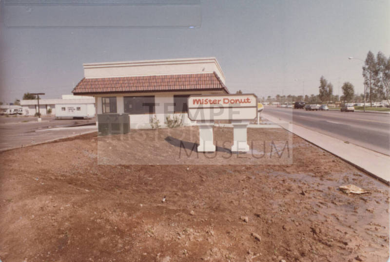 Mister Donut - 528 West Broadway Road - Tempe, Arizona