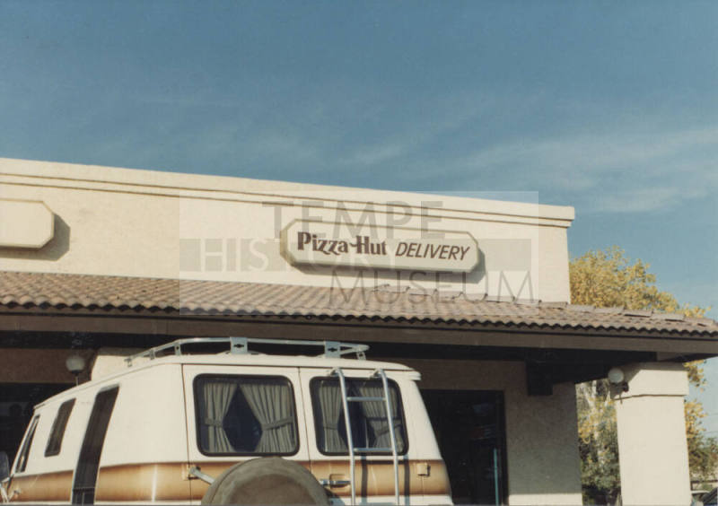Pizza Hut Restaurant - 524 West Broadway Road - Tempe, Arizona
