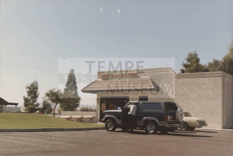 Leo's Nu-N'Lite Restaurant - 528 West Broadway Road - Tempe, Arizona