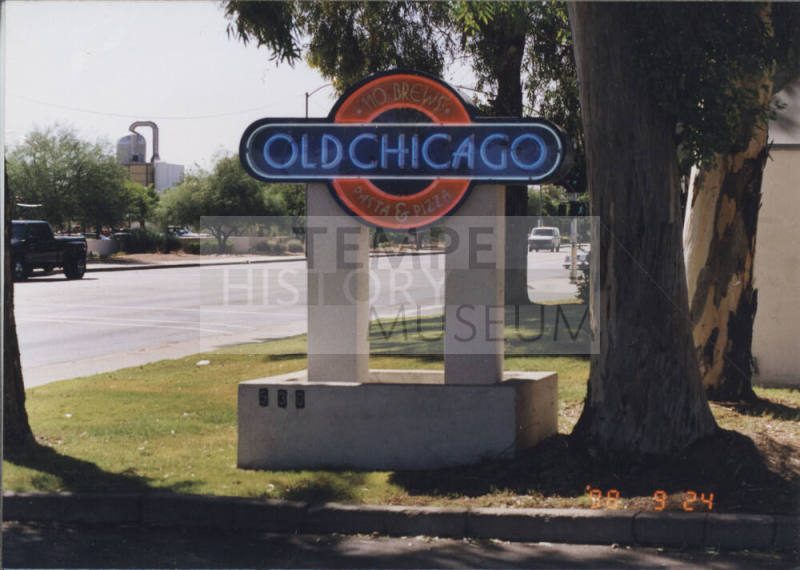 Old Chicago Restaurant - 530 West Broadway Road  - Tempe, Arizona