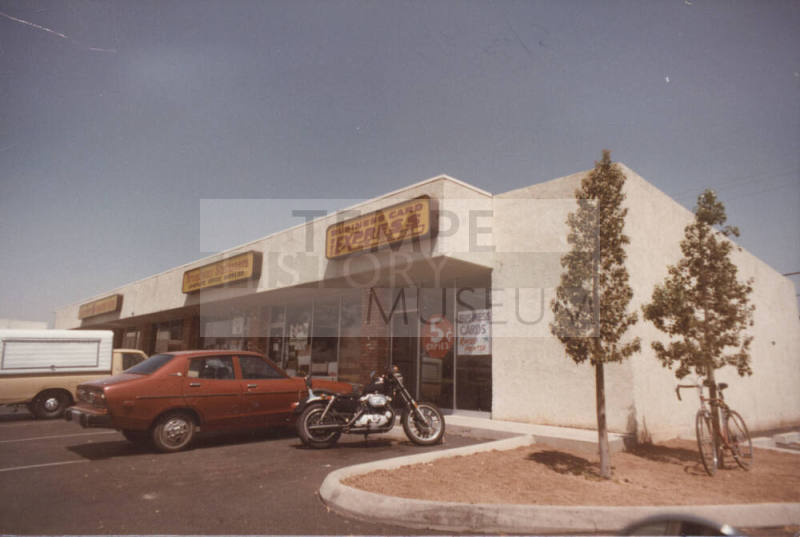 Business Card Express- Instant Printing, 758 W. Broadway Road, Tempe, Arizona