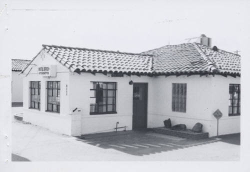 Trade Winds Motel - 1900 East Apache Boulevard, Tempe, Arizona