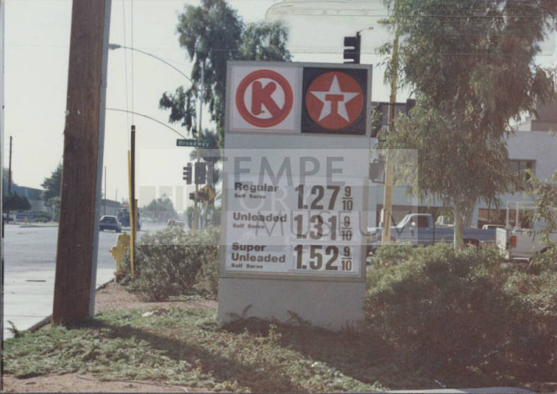 Circle K Food Stores - 904 West Broadway Road - Tempe, Arizona