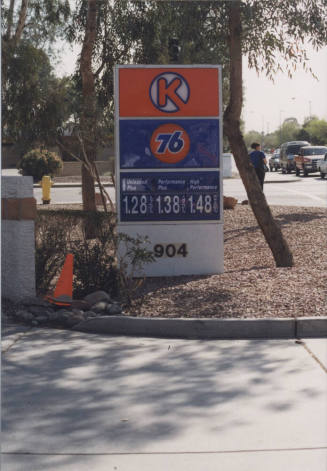 Circle K Food Stores - 904 West Broadway Road - Tempe, Arizona