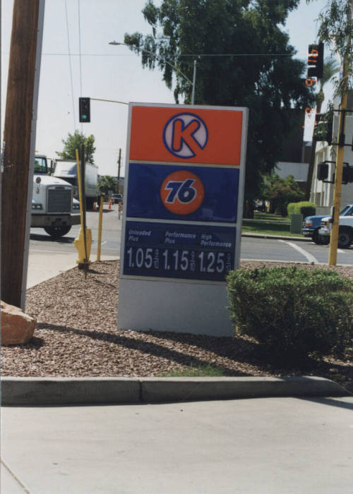 Circle K Food Stores - 904 West Broadway Road - Tempe, Arizona