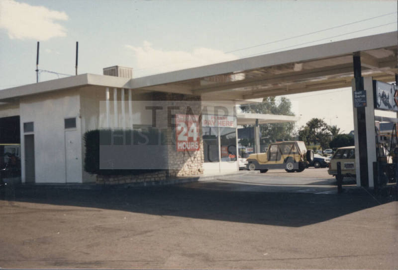 Arco Gasoline Station - 908 East Broadway Road - Tempe, Arizona