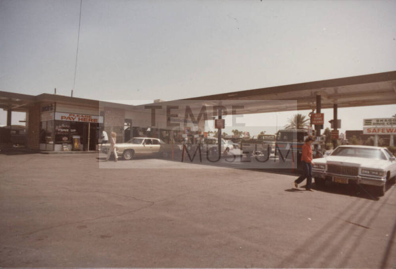 Arco Gasoline Station - 908 East Broadway Road - Tempe, Arizona