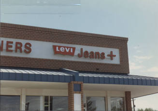 Jeans Plus - 911 East Broadway Road - Tempe, Arizona