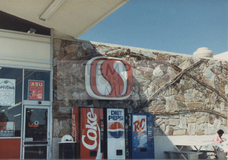 Safeway Marketplace - 926 East Broadway Road - Tempe, Arizona